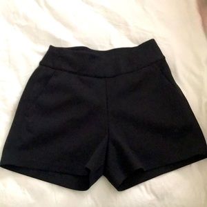 Lulu lemon Size 4- Spandex Material